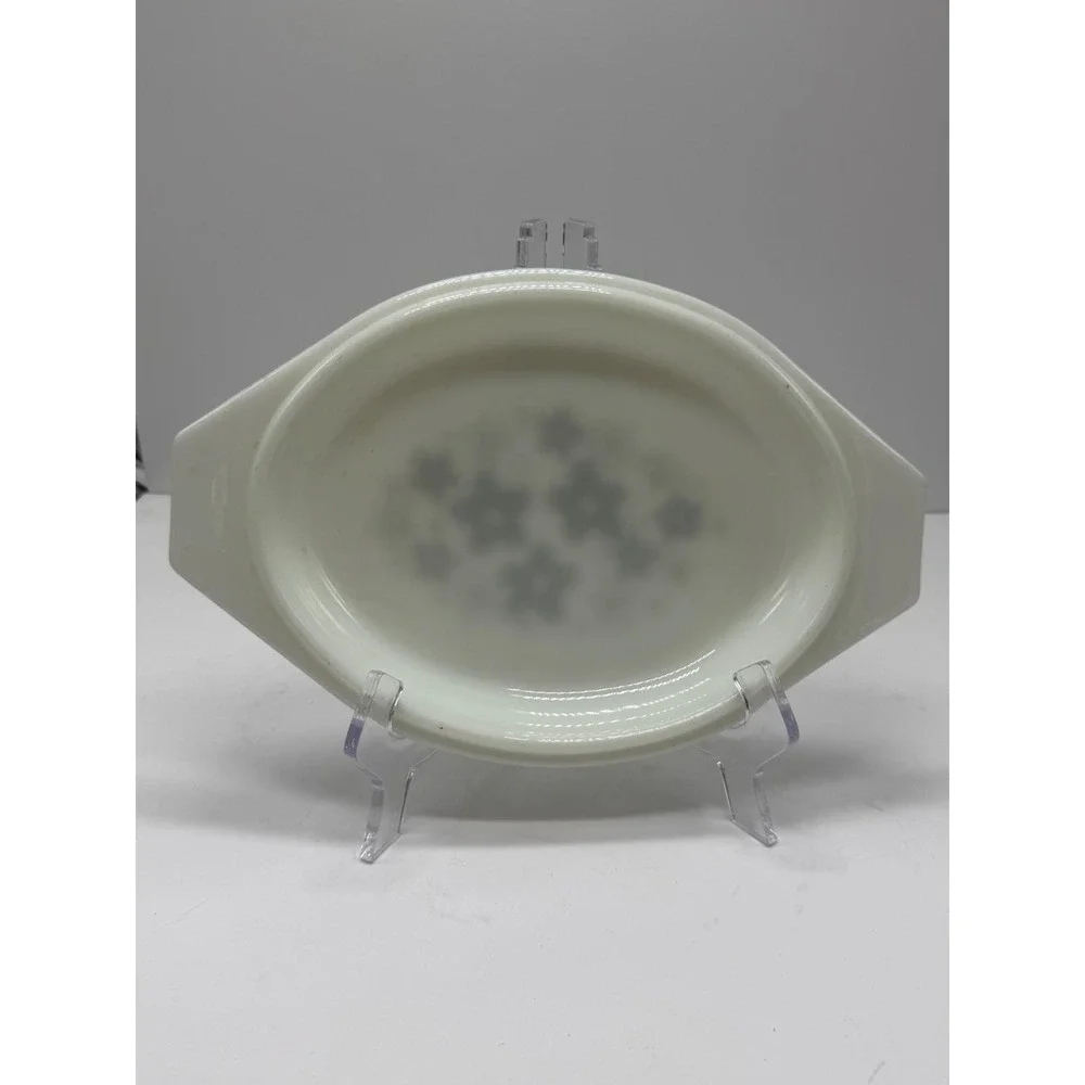 Pyrex Crazy Daisy Spring Blossom Green Oval LID Milk Glass Vintage